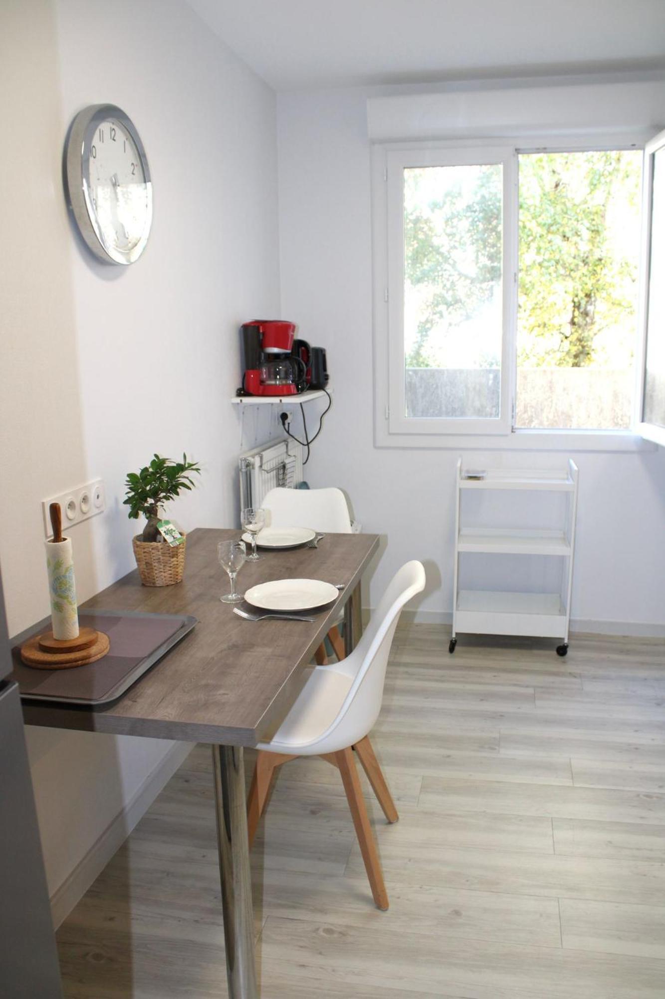 Appartement Hyper Centre Avec Garage Prive Конкарно Экстерьер фото